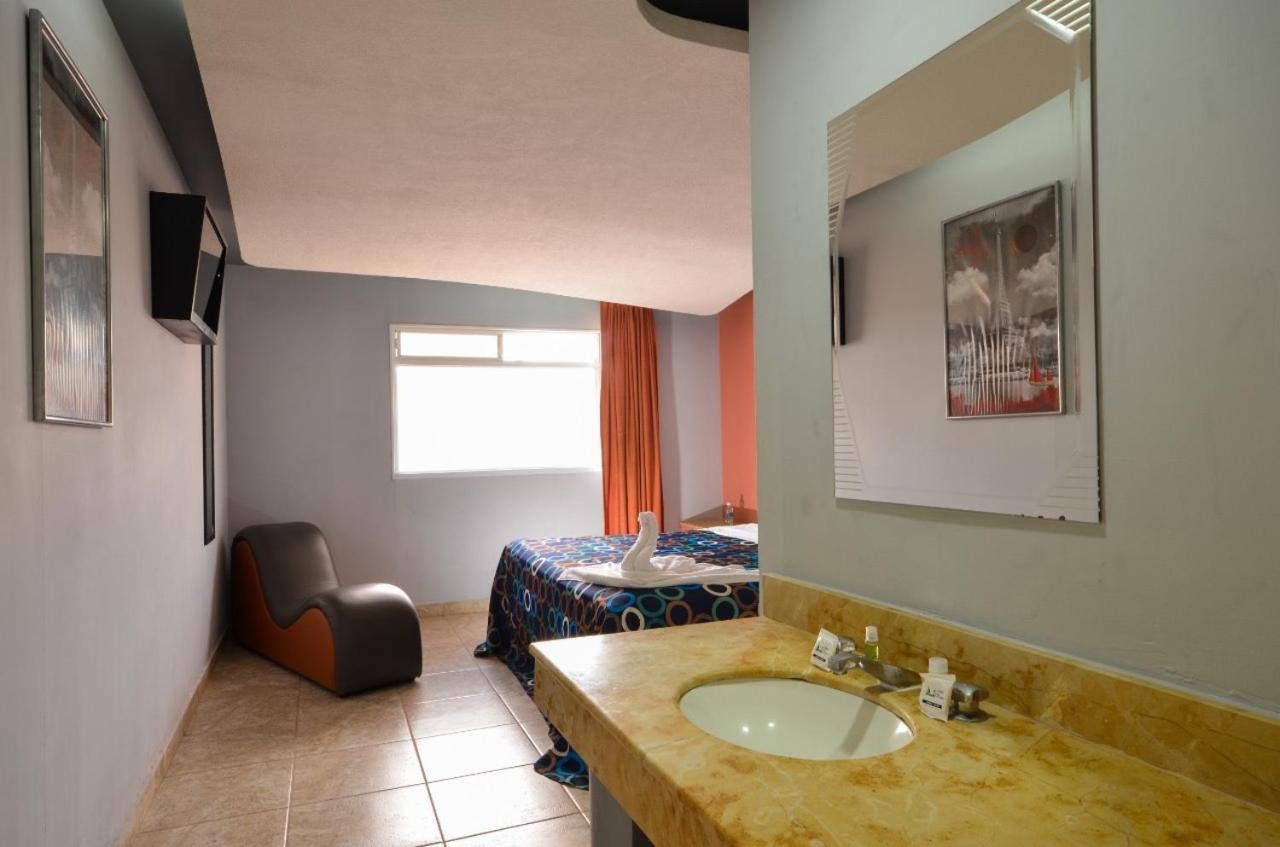 Motel Venecia Momoxpan Exterior photo